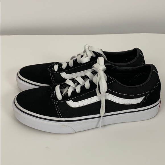 💚💚 VANS OLD SCHOOL BLACK AND WHITE 5Y.  Woman’s size 6.5, - Picture 4 of 12